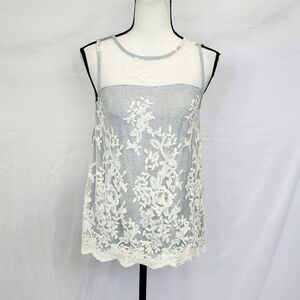 Xhilaration Flowy Lace Lined Sleeveless Keyhold Back Top
